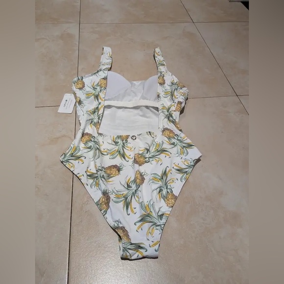 QUINTSOUL - BV PRIVATE LABEL PINEAPPLE MOOD Open Back One-piece Swimsuit SIZE M - Picture 8 of 10